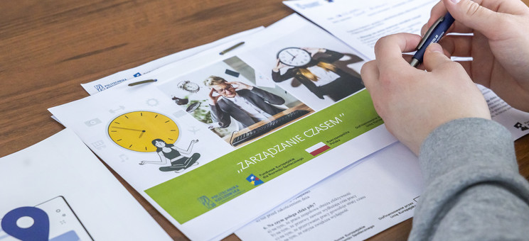 Studenci Politechniki Rzeszowskiej rozpoczęli udział w mikrokursach