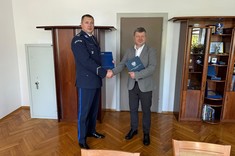 Od lewej: insp.  Andrzej Patrzałek, prof. Piotr Koszelnik,
