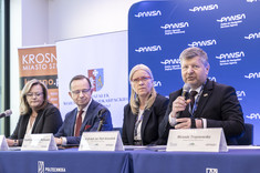 Od lewej: M. Jarosińska-Jedynak, W. Ortyl, M. Jaworska-Maćkowiak, prof. P. Koszelnik,